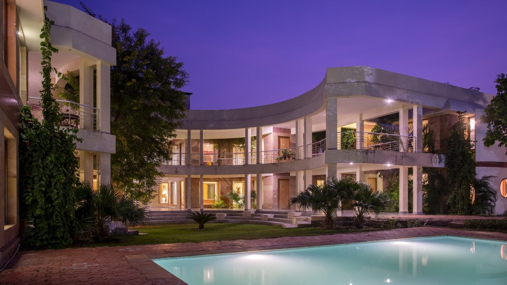 Luxury Resorts